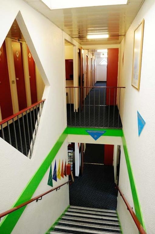 Lemon Hotel Тараскон Экстерьер фото